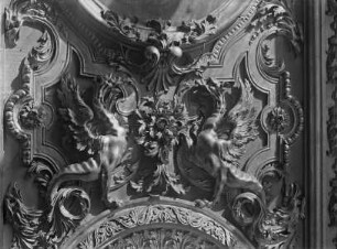 Innendekoration des Brandenburg- oder Rote-Adler-Kammer, Raum 795 — Relief