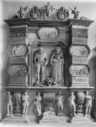 Grabmal für Graf Philipp Ernst von Hohenlohe-Neuenstein und Maria von Oranien