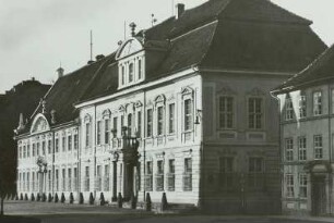 Brand von Lindausches Palais I