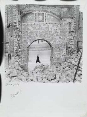 Ohne Titel (Die Aktentasche überlebt Alles.., Berlin Kurfürstendamm 69, 1954)