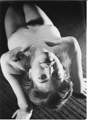 Experimentelle Fotografie von Germin. Modell Almuth Bock 1958. Bearbeitet mit Filter