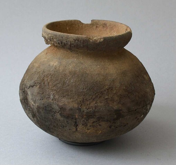 Clay vessel