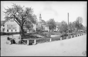 Großröhrsdorf. Blick auf den Ort