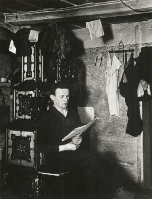 Landarbeiter am Ofen : Landarbeiter am Ofen (Selbstdarstellung), 1930