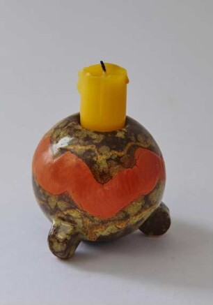 Kerzenhalter mit Kerzenstummel
