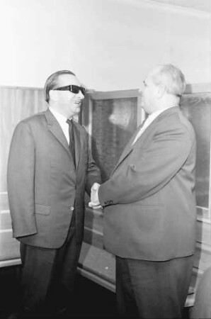 Freiburg: 1. Vorsitzender Oberregierungsrat Dr. Sonntag, Sigmaringen; 2. Vorsitzender Ing. Alfons Schramm, Freiburg; stehend