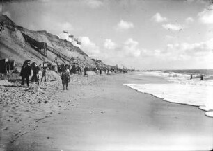 Strand von Wenningstedt-Braderup : Szene am Strand von Wenningstedt-Braderup auf Sylt.