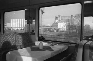 Bahnfahrt nach Prag