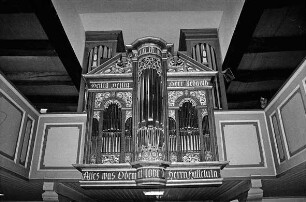 Matthias-Claudius-Kirche: Orgel