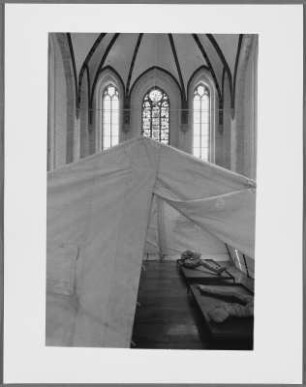Installation von Jürgen Brodwolf, St. Nicolai, Rostock