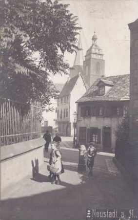 Blick vom Juliusplatz auf die Stiftskirche