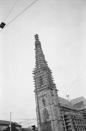 Renovierung des Turms der Kirche St. Bernhard