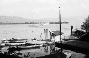 Bad Schachen: Seehafen mit Blick auf die Insel Lindau