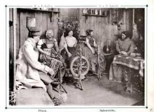 Spinteabend auf einer Dresdner Ausstellung : Museen. Ort: Dresden. "Das Wendische Museum" auf der Ausstellung des sächsischen Handwerks und Kunstgewerbes Dresden 1896. Sorbischer Spinnabend.