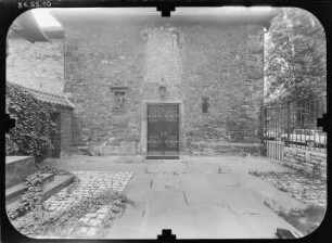 Erfurt-Altstadt, Fischersand. Brunnenkirche (Baubeginn 1253, Wiederherstellung 1880-1890, Umgestaltung 1954-1956). Ansicht von Südwest