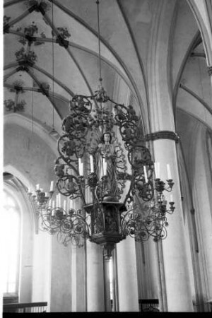 Kalkar: Kronleuchter