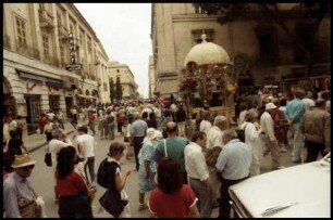 Valetta: Menschenmenge in der Republic Street