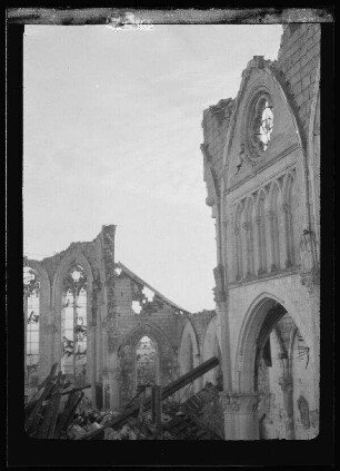 Kirchenruine Givenchy-en-Gohelle (Dep. Pas-de-Calais, Frankreich)