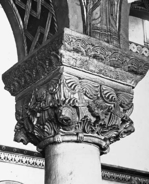 Hildesheim, St. Michael, ehem. Benediktiner-Klosterkirche, Kapitell der Arkaden zum südl. Seitenschiff
