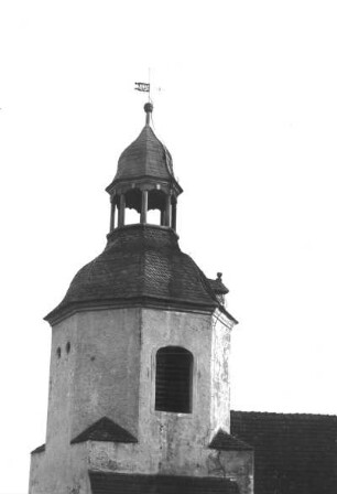 Oschatz-Schmorkau. Dorfkirche Schmorkau. Turm von Südwesten
