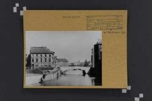 Uferansicht. Berlin, Mitte, Roßstraße (ab 1969 Fischerinsel)/Märkisches Ufer
