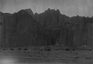 Felswand : Ein Felswand im Tian Shan Hochgebirge