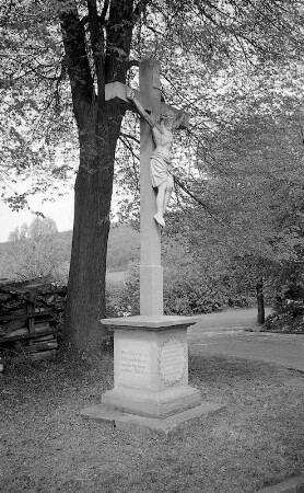 Wegekreuz (Wegekreuz); Nüsttal, Großenbacher Straße 6B