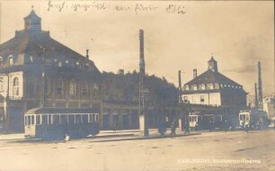 Postkartenalbum. "Karlsruhe - Stadtgarten-Eingang". Stadtgarten-Eingang und Bahnhofsvorplatz