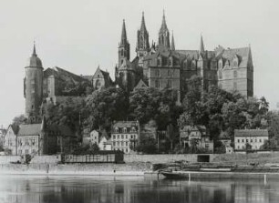Blick über die Elbe gegen Ausschiffungsplatz, Hochuferstraße, Albrechtsburg und Dom