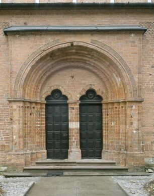 Dominikanerklosteranlage, Katholische Kirche Sankt Jakob, Sandomir, Polen