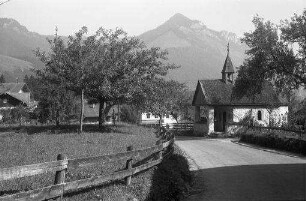 Ettenhausen: Kapellchen am Weg
