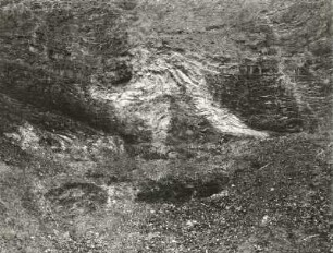 Steinbruch bei Grobsdorf westlich Ronneburg. Gefalteter Kieselschiefer (Silur)