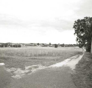 Dresden-Wilschdorf. Blick vom Reineckeweg nach Osten gegen Dresden-Rähnitz