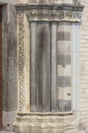 Südportal — Gewände des Südportals