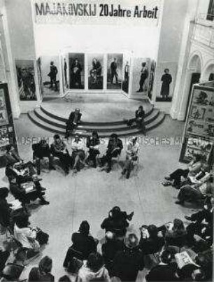 Kunstverein "Neue Gesellschaft für bildende Kunst" im Künstlerhaus Bethanien in Berlin (West) anlässlich der Majakowski-Ausstellung