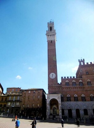 Siena: Piazza del Campo mit Palazzo Pubblico