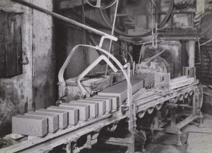 Dresden-Gostritz, Ziegelwerk, Ziegelstrangpresse, 1951