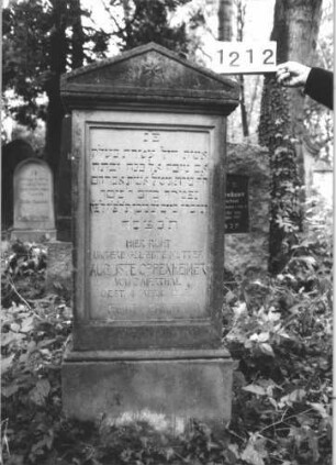 Grabstein 1212