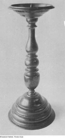 Leuchter mit Balusterschaft : Großer Leuchter mit Balusterschaft. Dresden, Kunstgewerbemuseum