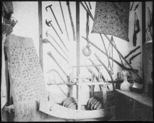Waffen, Stöcke, Dreschgerät Inst.mus. [Deutsches Palästina-Institut, Jerusalem]
