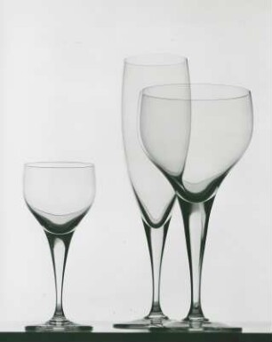 Trinkglasserie "Lotus" von Richard Latham