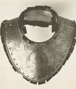 Ringkragen Johann Georgs II. mit englischem Hosenbandorden und und Georgskreuz