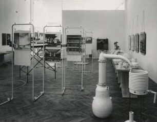 X. Triennale Mailand, Deutsche Abt., Architekt Egon Eiermann
