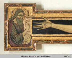 Kruzifix mit Maria und Johannes, den Propheten Jesaias und Jeremias und segnendem Christus : Linker Kreuzarm: Prophet Jesaia