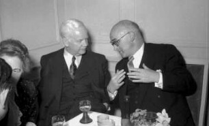 Glotterbad: Am Tisch; Lübke, Dr. G. Müller; näher