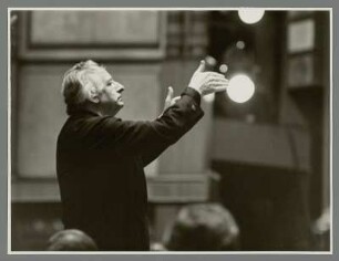 Arvid Jansons : Portrait des Dirigenten Arvid Jansons in der Volksbühne Berlin
