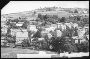 Blick vom Haselleitenweg auf Sebnitz, vorn links die Hammermühle