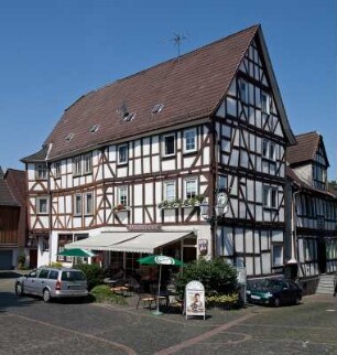 Laubach, Marktplatz 7, Marktplatz 8