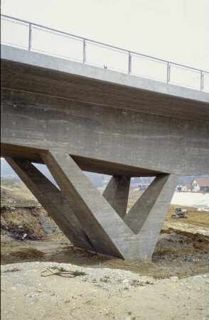 Straßenbrücken, über RMD-Kanal