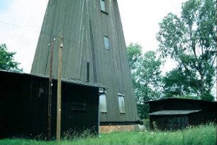 Nebengebäude und unterer Teil eines Turmes der Saline Oberilm